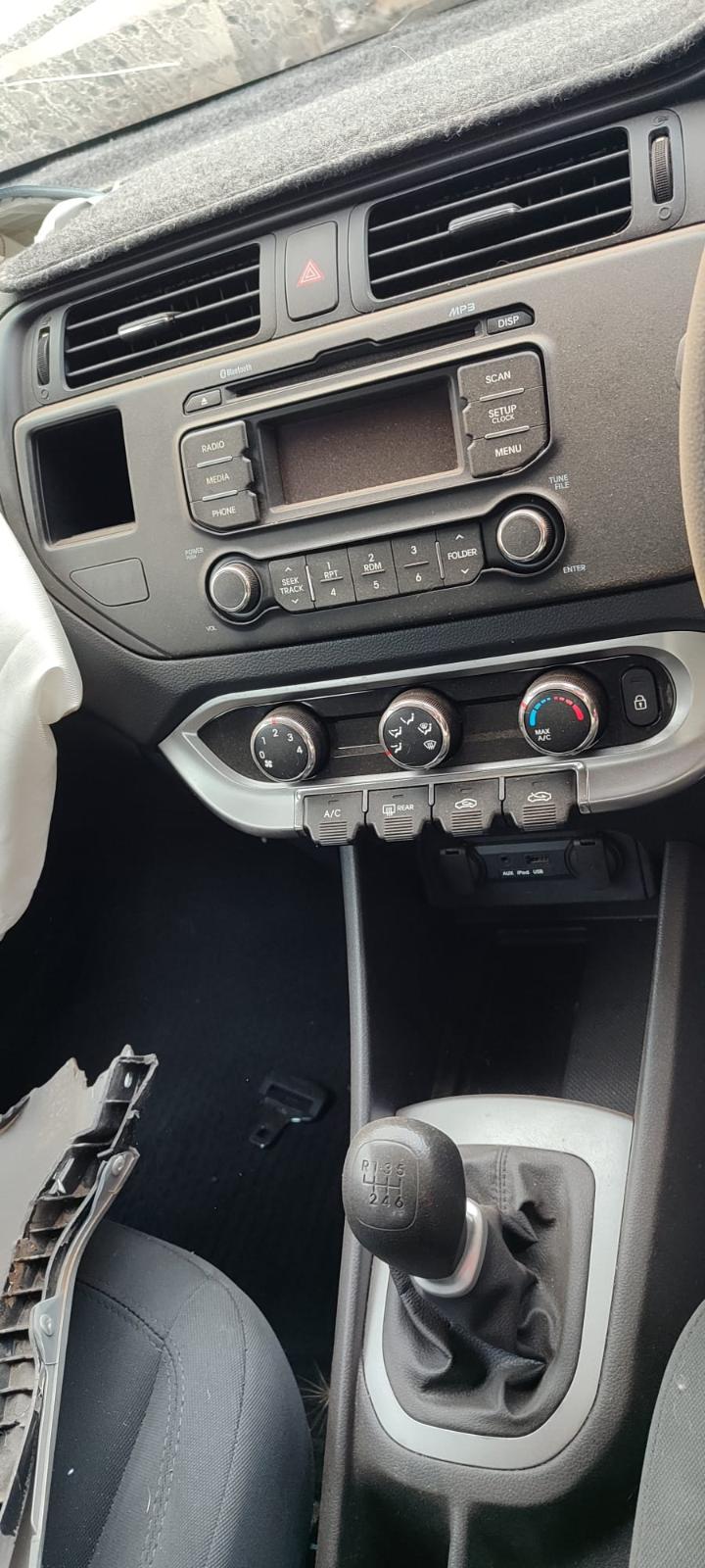 View Auto part Front Seat Kia Rio 2012