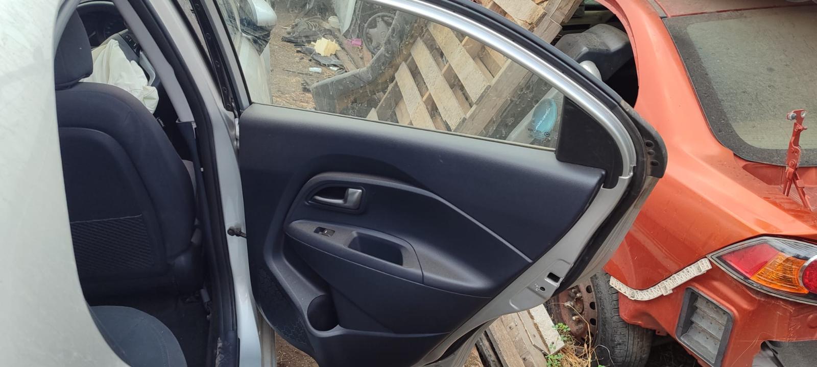 View Auto part Front Seat Kia Rio 2012