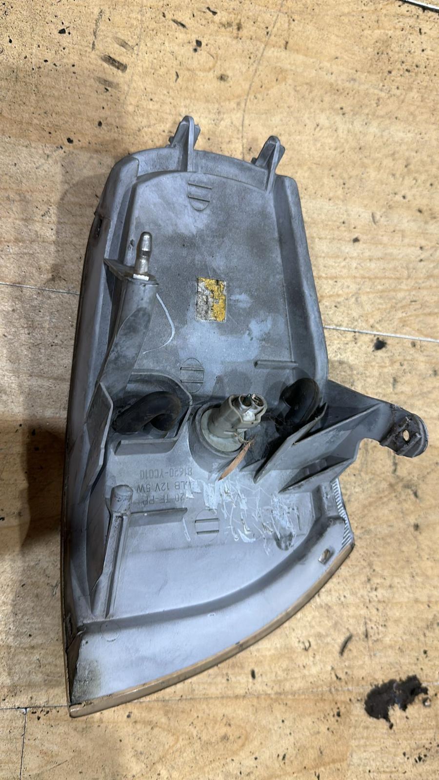 View Auto part Left Indicator/Fog/Side Toyota Camry 1995