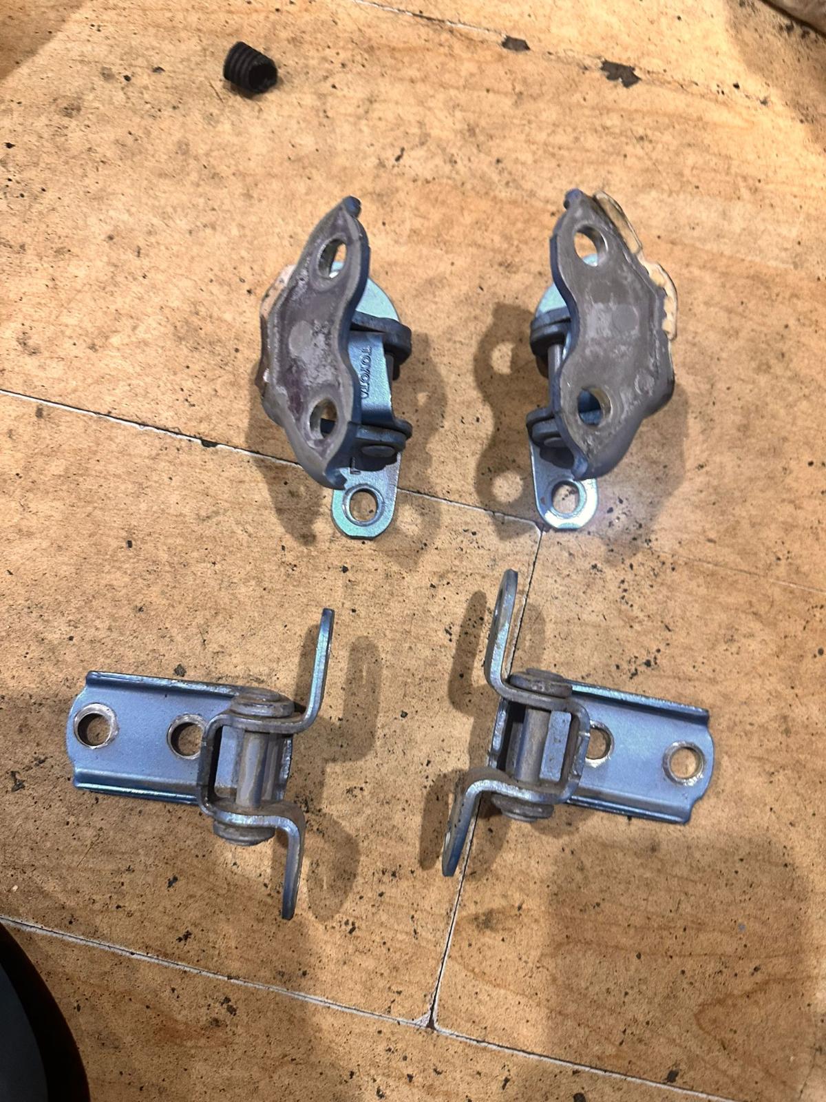 2006 Toyota Camry Door Hinge/Runner View Auto part Door Hinge/Runner Toyota Camry 2006