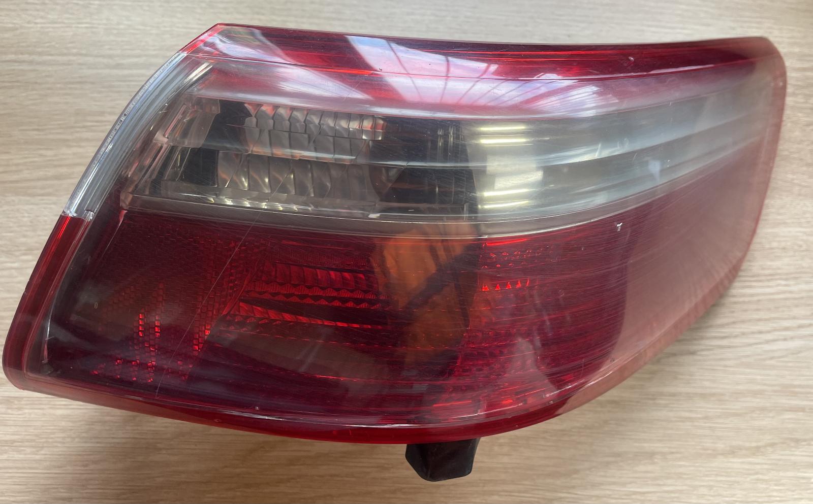 View Auto part Right Taillight Toyota Camry 2007