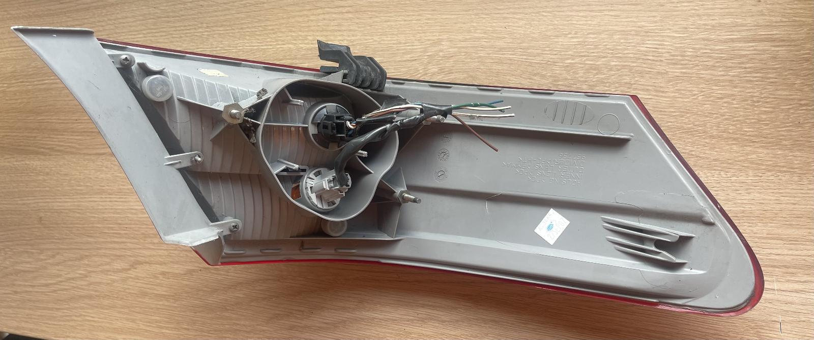 View Auto part Right Taillight Toyota Camry 2007