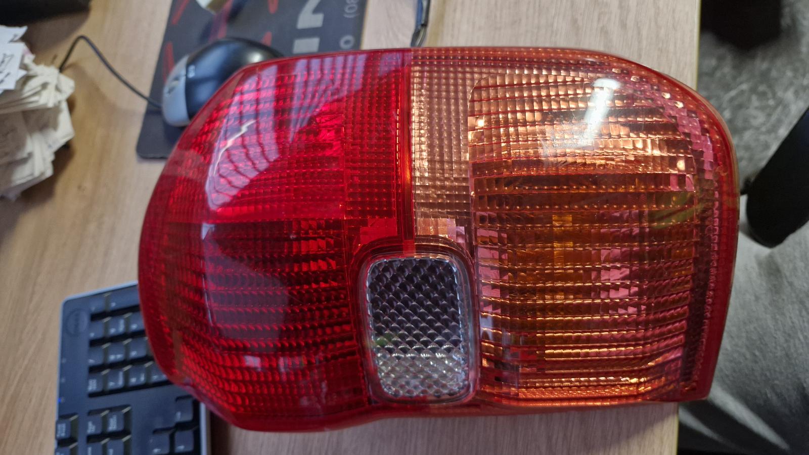 View Auto part Right Taillight Toyota Rav4 2002