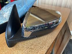 View Auto part Left Door Mirror Isuzu Dmax 2022