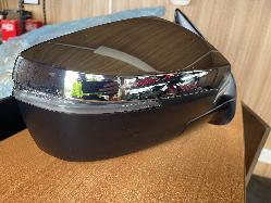 View Auto part Right Door Mirror Isuzu Dmax 2022